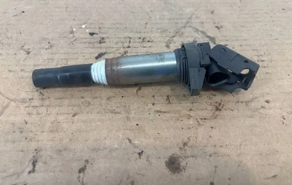 BMW 3 E90 E91 High voltage ignition coil 7559842
