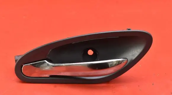 BMW 6 E63 E64 Front door interior handle 7119063