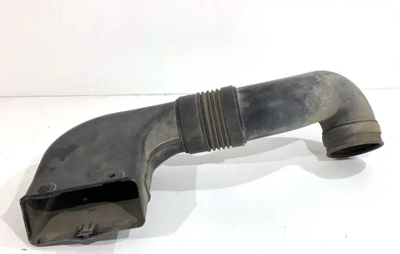 Hyundai Tucson JM Air intake hose/pipe 282102E000