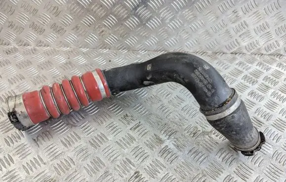 BMW 1 F40 Air intake hose/pipe 9452508
