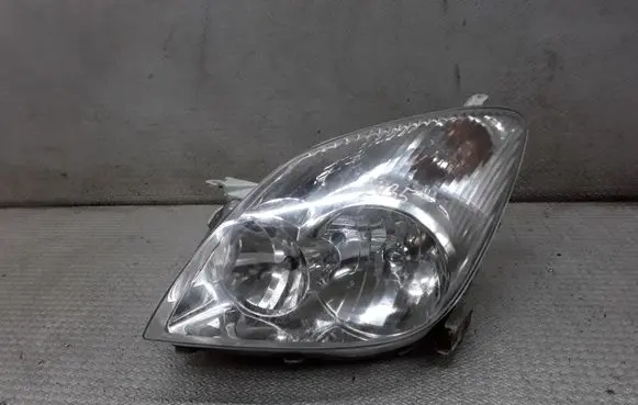 Toyota Corolla Verso E121 Headlight/headlamp 0821211F9L