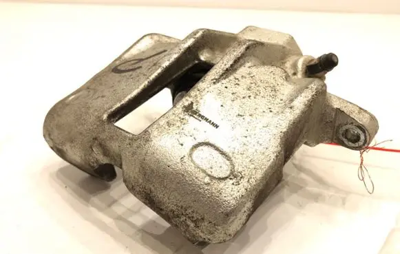 Volkswagen PASSAT B5 Front brake caliper