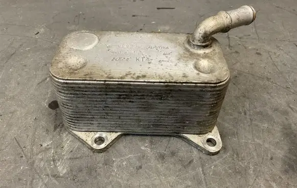 Volkswagen Eos Gearbox / Transmission oil cooler 06D117021C
