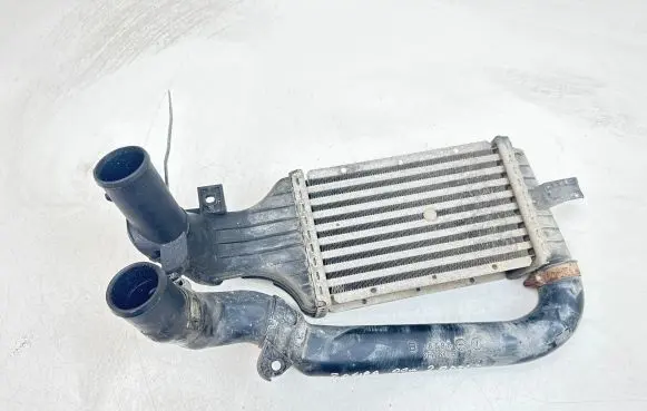 Opel Zafira A Intercooler radiator 24436438 81270