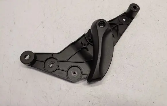 Engine bonnet (hood) release handle