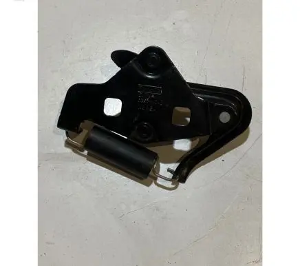 Ford Mustang VI Loading door lock loop/hook striker 54404B12
