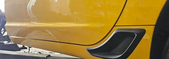 Chevrolet Corvette C5 Side skirt front trim 