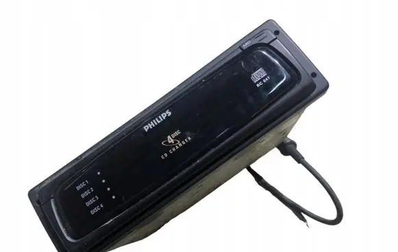 Renault Laguna I CD/DVD changer 902231047009