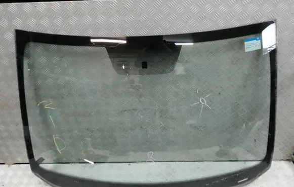Dacia Duster II Front windscreen/windshield window 