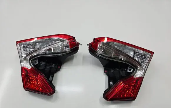 Toyota C-HR I Rear/tail lights 81590-F4010-00