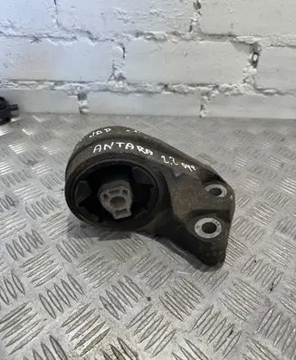 Opel Antara Engine mount bracket X01187