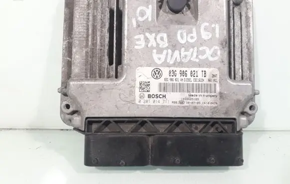 Skoda Octavia Mk2 (1Z) Engine control unit/module 03G906021TB 0281014711