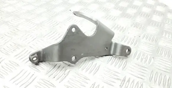 Volkswagen PASSAT B8 Engine mounting bracket 03N103369C