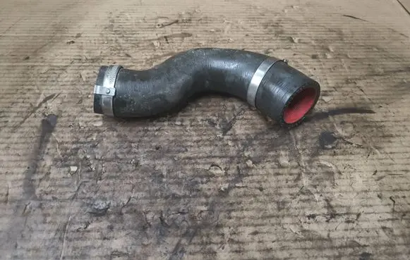 Intercooler hose/pipe