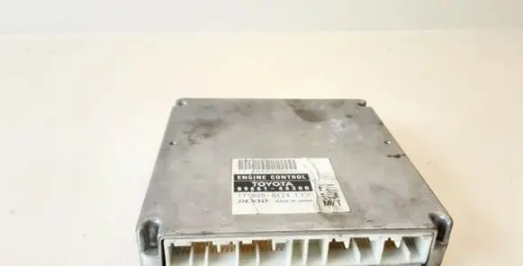 Toyota Avensis Verso Engine control unit/module 8966144300 1758005124