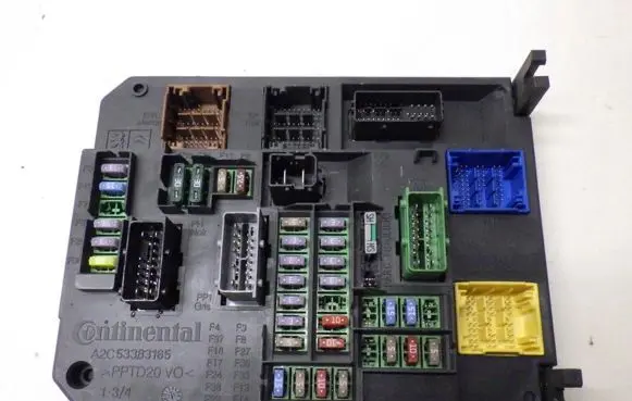 Citroen C4 II Fuse box set
