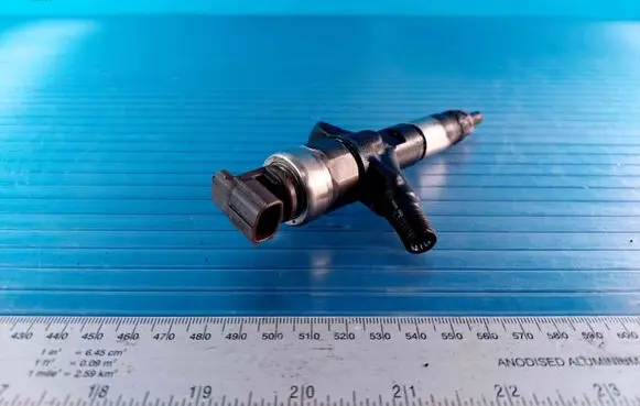Subaru Forester SH Fuel injector 16613AA020