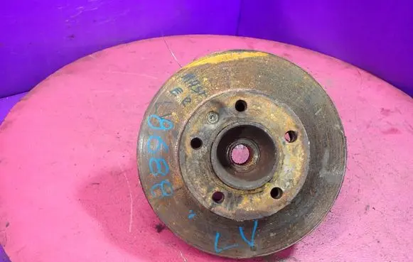 Renault Master II Front wheel hub spindle knuckle