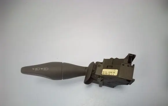 Ford Focus Indicator stalk 98AG13335AE