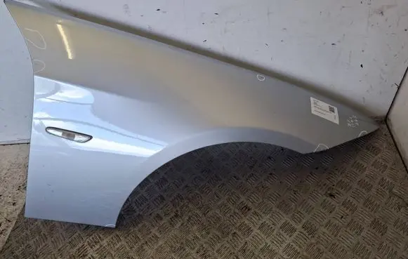 BMW 3 E90 E91 Fender 