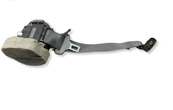 Mercedes-Benz CLS C218 AMG Rear seatbelt 33056785D
