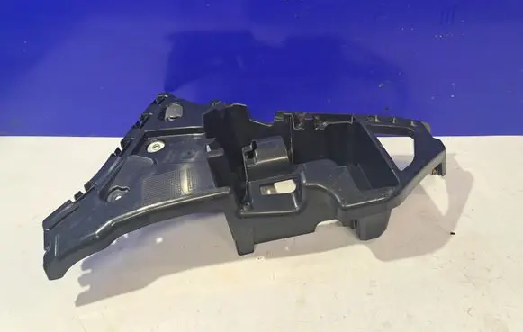Front bumper mounting bracket