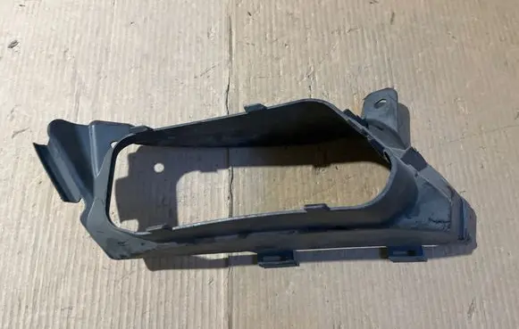 Mercedes-Benz SL R231 other engine part A2318850663