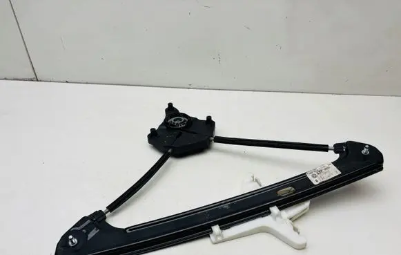 Volkswagen Golf VII Rear window lifting mechanism without motor 5G4839462B