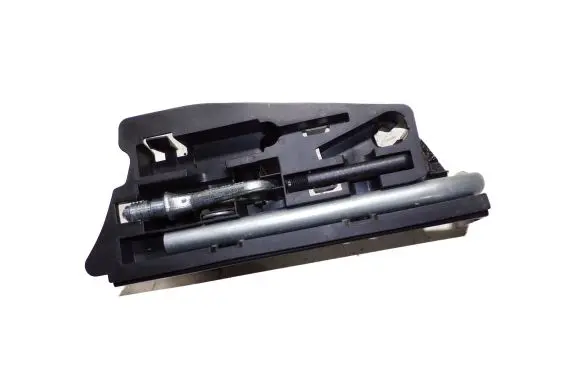 Audi A6 S6 C6 4F Tool set 4F5012111A