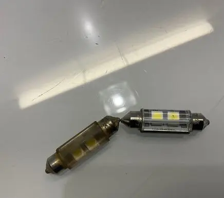 Mercedes-Benz E W211 Number plate light