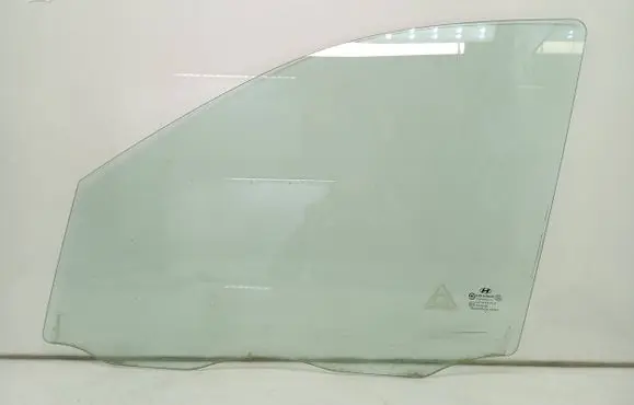 Hyundai Santa Fe Front door window glass four-door 43r-000382