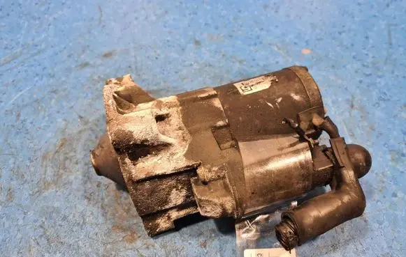 Citroen C-Crosser Starter motor