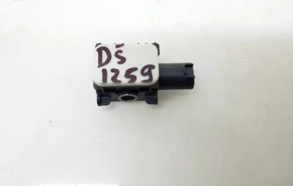 Mercedes-Benz ML W164 Airbag deployment crash/impact sensor A0038202826