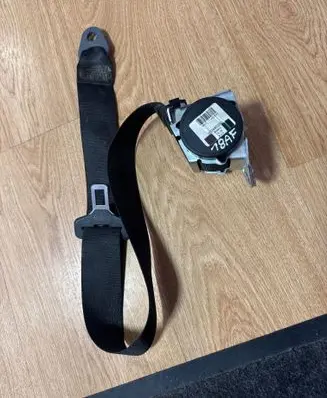 Mercedes-Benz A W169 Middle seatbelt (rear) 602480200