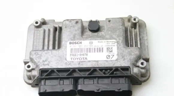 Toyota Aygo AB10 Engine control unit/module 896610H070