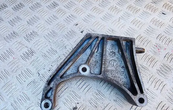 Alfa Romeo Mito Engine mounting bracket 51838886
