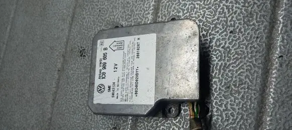 Volkswagen PASSAT B5.5 Airbag deployment crash/impact sensor