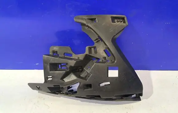 Volvo S60 Front bumper mounting bracket 31323426