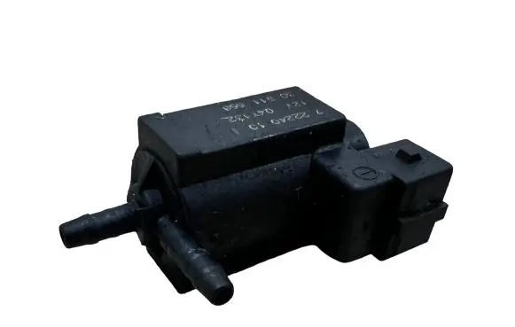 Volvo XC90 Turbo solenoid valve 30611668 72224010 04T132