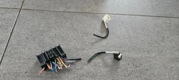 Ford Focus Sound system wiring loom BM5T18C815HF AHUDAB
