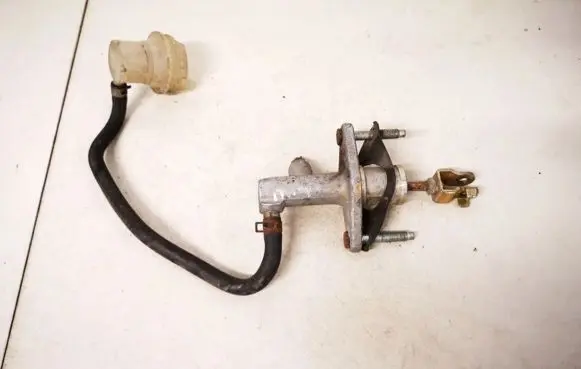 Honda HR-V Master brake cylinder