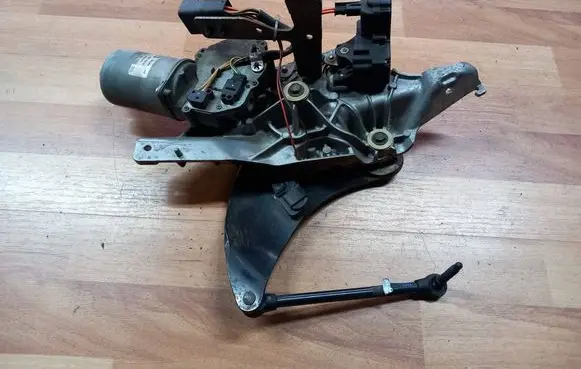 Chrysler Voyager Tailgate hydraulic set R00100H1 251004B 404884