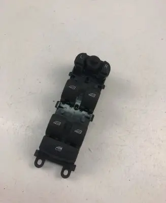 Volvo V40 Electric window control switch 31376495