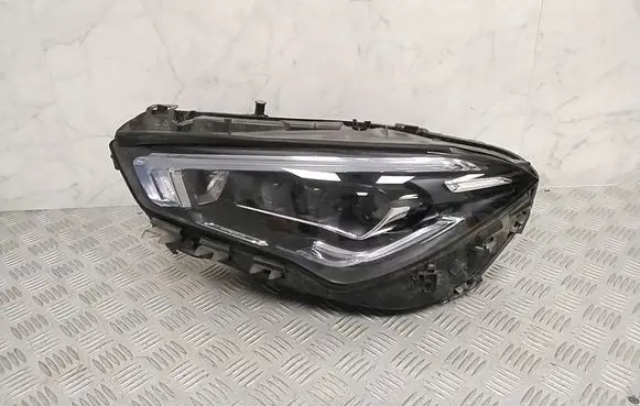 Mercedes-Benz CLA C118 X118 Headlight/headlamp A1189068900