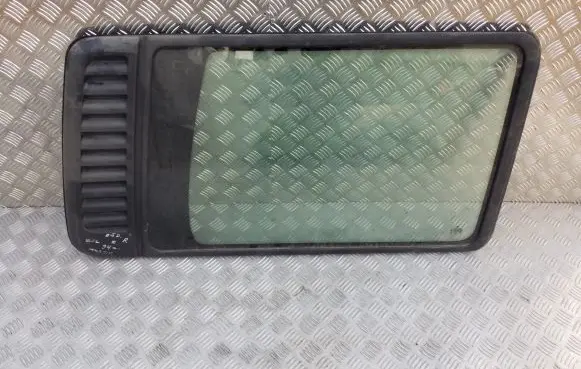 Volkswagen Multivan T4 Rear side window