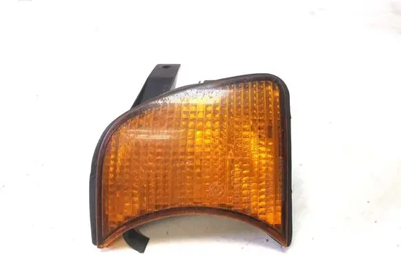 BMW 5 E34 Front indicator light 1384033