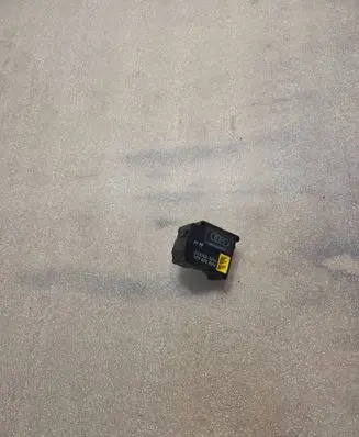 Audi A8 S8 D2 4D Air flap motor/actuator 0637005001 4D0820511A