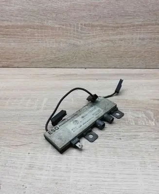 BMW 5 E34 Aerial antenna amplifier 1384421