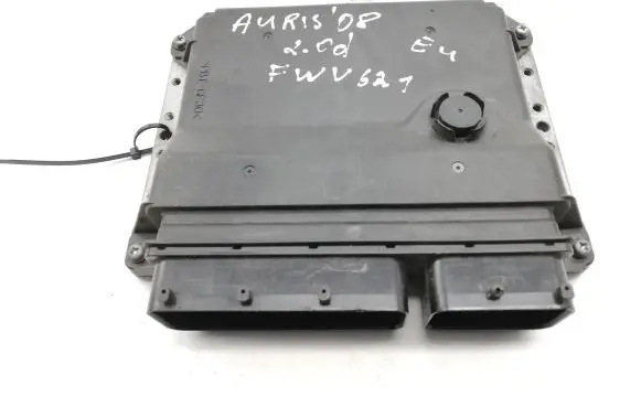 Toyota Auris 150 Engine control unit/module 8966102D82