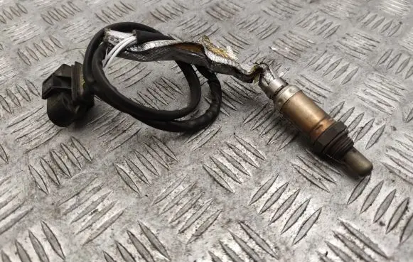 Audi A8 S8 D3 4E Lambda probe sensor 021906265AK 0258003843